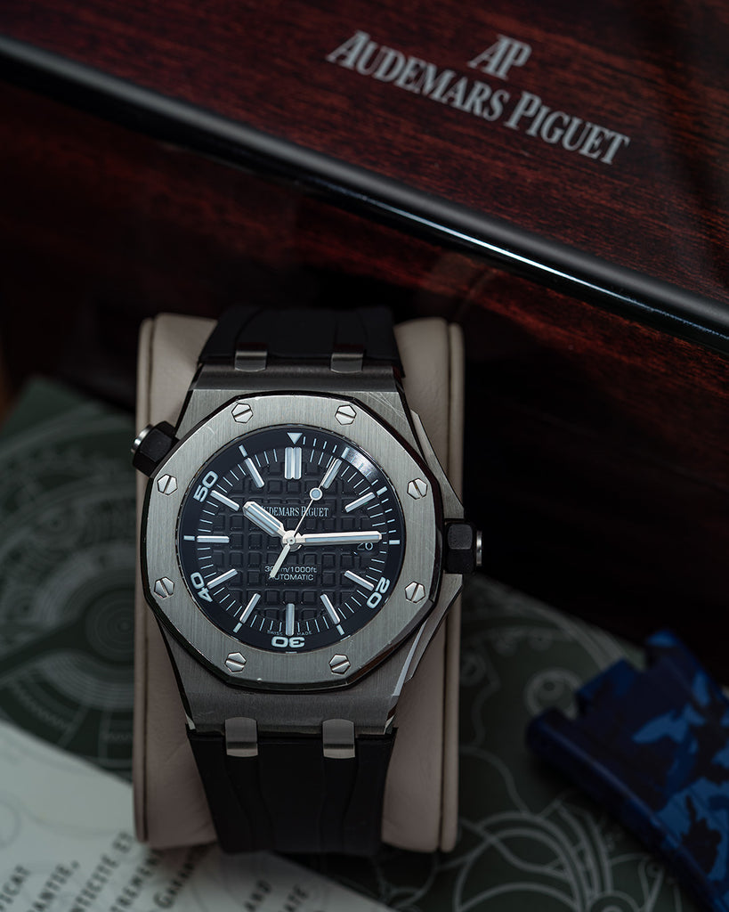 AUDEMARS PIGUET ROYAL OAK OFFSHORE DIVER STEEL BLACK DIAL