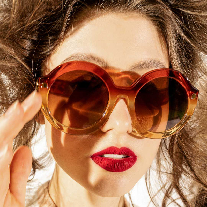 INZ1/01 ZOOM IN - BROWN SUNGLASSES MODEL