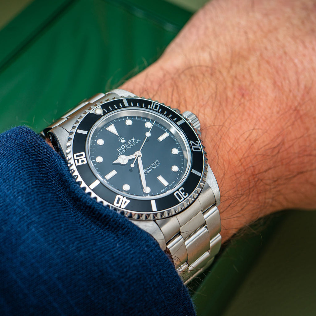 ROLEX SUBMARINER (NON-DATE) wrist shot